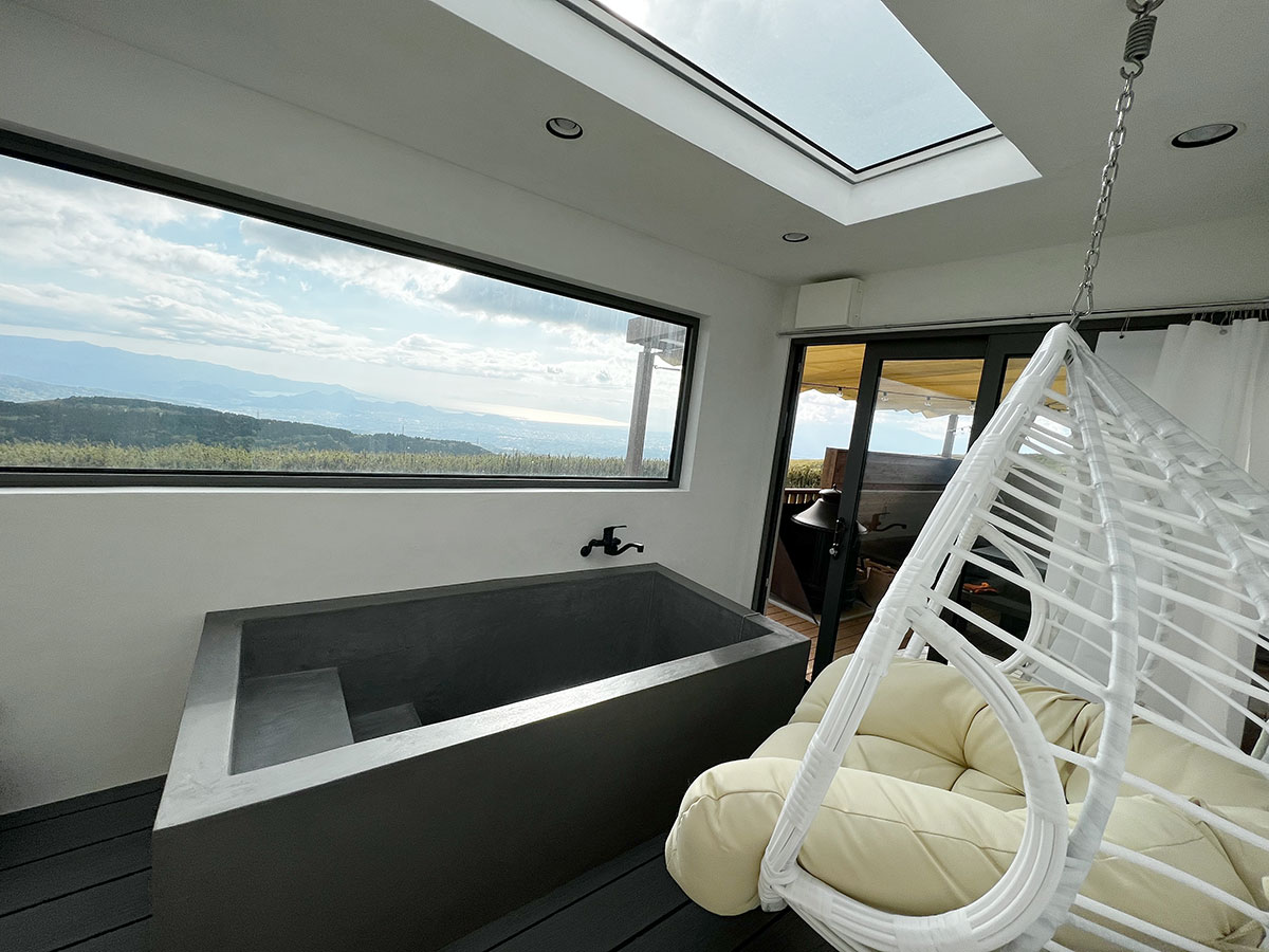 富士山を望む絶景！360度のパノラマが自慢「THE GLAMPING 箱根十国峠」宿泊ルポ