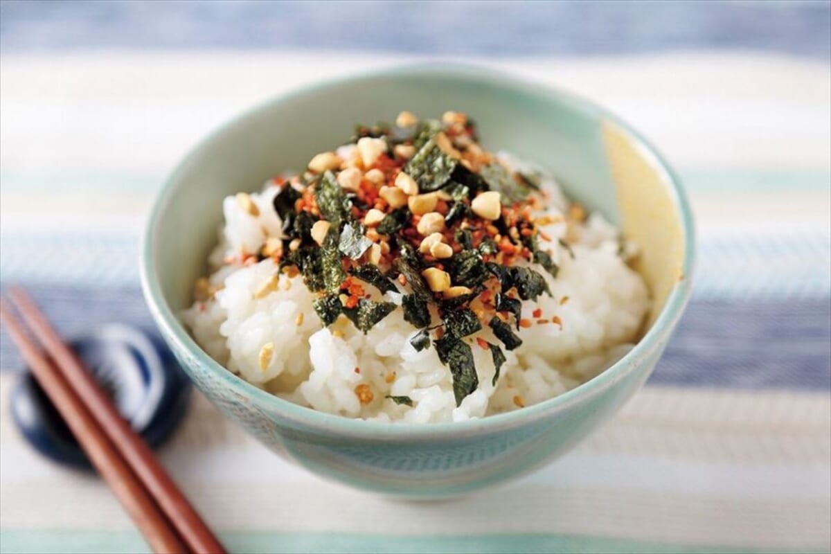 【福岡土産にも】納豆＆明太子の粘辛い味がクセになる「明太納豆ふりかけ　ねばぴりり」新発売